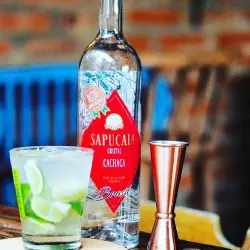 凯匹林纳鸡尾酒-caipirinha